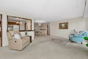 146 Marble St, Stoneham, MA 02180 - Photo 6