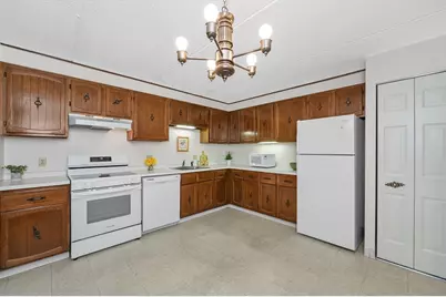146 Marble St #404, Stoneham, MA 02180 - Photo 8