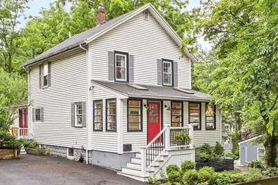 7 Intervale St, Woburn, MA 01801 - Photo 2