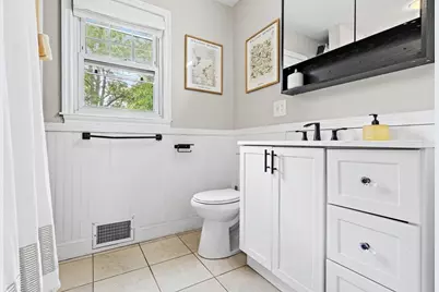 7 Intervale St, Woburn, MA 01801 - Photo 26