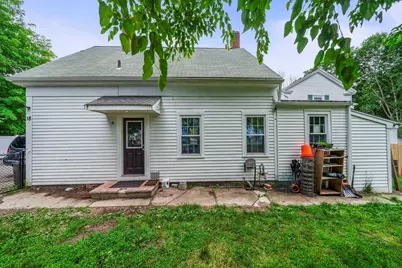 18 Bolton Pl, Bridgewater, MA 02324 - Photo 2