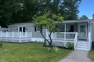 8 2nd Ave, Merrimac, MA 01860 - Photo 1