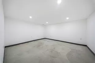 20 Wentworth St, Boston, MA 02124 - Photo 38