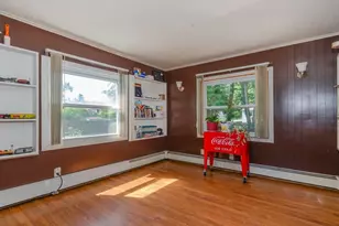 263 Maple St, Warwick, RI 02880 - Photo 6
