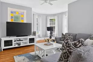25 Weyanoke St, Boston, MA 02124 - Photo 32