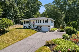 24 Old Stage Rd, Chelmsford, MA 01824 - Photo 2