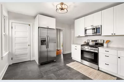 47 Elliott St, Beverly, MA 01915 - Photo 12