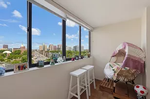 6 Whittier Pl, Boston, MA 02114 - Photo 10