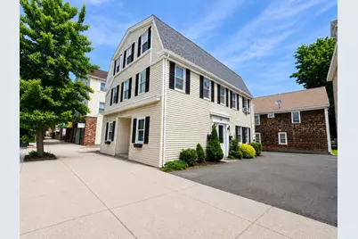 134 Boston St #1B, Salem, MA 01970 - Photo 2
