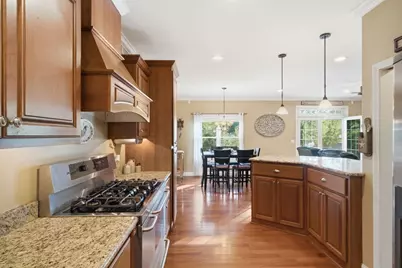 33 Park Ter, Dracut, MA 01826 - Photo 12