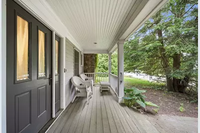 28 S Mill St, Hopkinton, MA 01748 - Photo 4