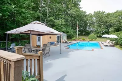 363 Liberty St, Braintree, MA 02184 - Photo 8