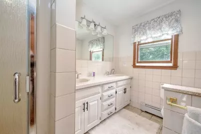 363 Liberty St, Braintree, MA 02184 - Photo 32