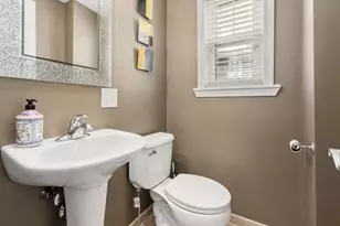 48 Beacon Park, Watertown, MA 02472 - Photo 16