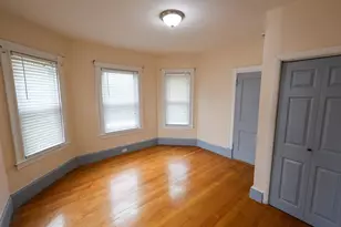 209 W Harvard St, Brockton, MA 02301 - Photo 6