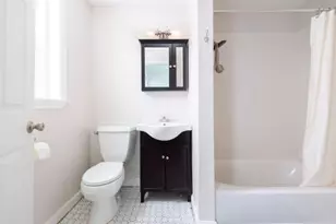 21 Aberdeen St, Boston, MA 02215 - Photo 6
