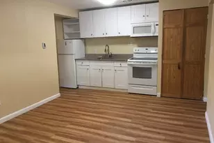12 Colonial Village Dr, Arlington, MA 02474 - Photo 2