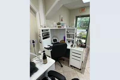 386 Cambridge St, Burlington, MA 01803 - Photo 8