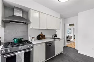 7 Mountain Ave, Somerville, MA 02143 - Photo 14