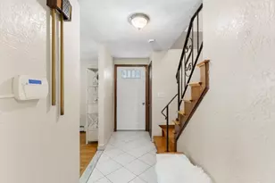 70 Crescent Ln, Malden, MA 02148 - Photo 14