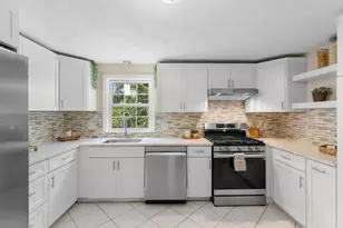 70 Crescent Ln, Malden, MA 02148 - Photo 10