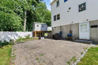 70 Crescent Lane, Malden, MA 02148 - Photo 28