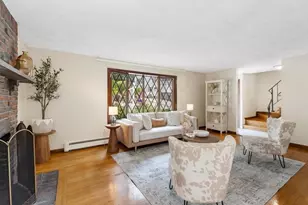 70 Crescent Ln, Malden, MA 02148 - Photo 4