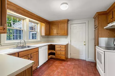 278 Common St, Walpole, MA 02081 - Photo 8