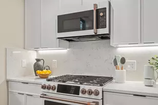 100 Lincoln St, Boston, MA 02135 - Photo 16