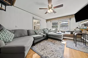 4 Laurel St, Woburn, MA 01801 - Photo 16