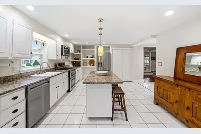 423 Washington St, Winchester, MA 01890 - Photo 14