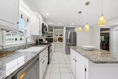 423 Washington St, Winchester, MA 01890 - Photo 16