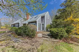 90 Comanche Dr, Falmouth, MA 02540 - Photo 8