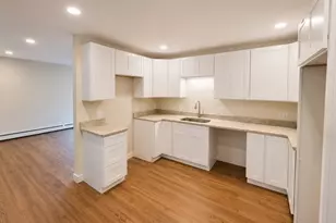 1076 Hill St, Northbridge, MA 01534 - Photo 4