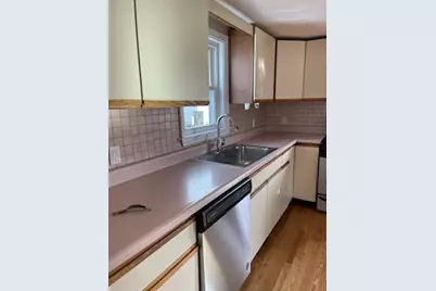 21 Woburn St, Waltham, MA 02453 - Photo 4