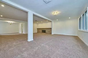 51 Pratt Dr, Newton, MA 02465 - Photo 4