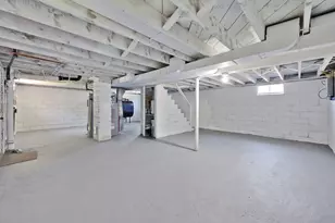 56 Glenwood St, Ludlow, MA 01056 - Photo 32