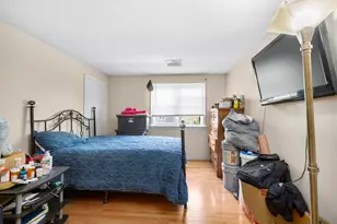 35 Longworth Ave, Brockton, MA 02301 - Photo 8