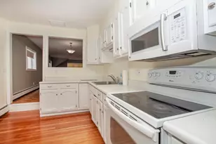 18 Cottage St, Medford, MA 02155 - Photo 6