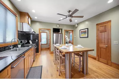 14 Richardson Ave, Wakefield, MA 01880 - Photo 8