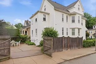 11-13 Brookfield St, Boston, MA 02131 - Photo 42