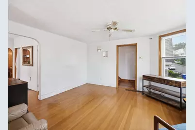 11-13 Brookfield St, Boston, MA 02131 - Photo 4