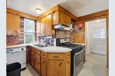 11-13 Brookfield St, Boston, MA 02131 - Photo 6
