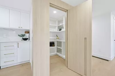 8 Vassar Dr, Milford, MA 01757 - Photo 10