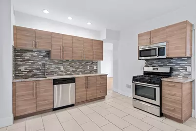 8 Roach St, Boston, MA 02125 - Photo 2