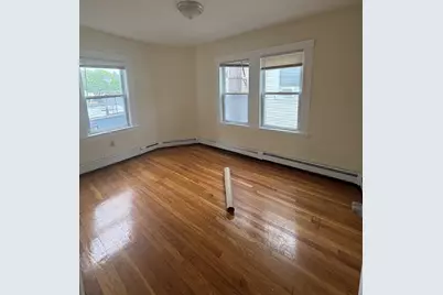 711 Broadway #6, Everett, MA 02149 - Photo 4
