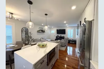 242 R Broadway #1, Somerville, MA 02145 - Photo 4