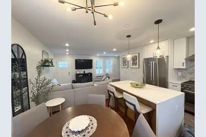 242 R Broadway #1, Somerville, MA 02145 - Photo 6