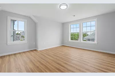 298 King St, Fall River, MA 02724 - Photo 12