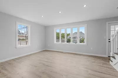 298 King St, Fall River, MA 02724 - Photo 16